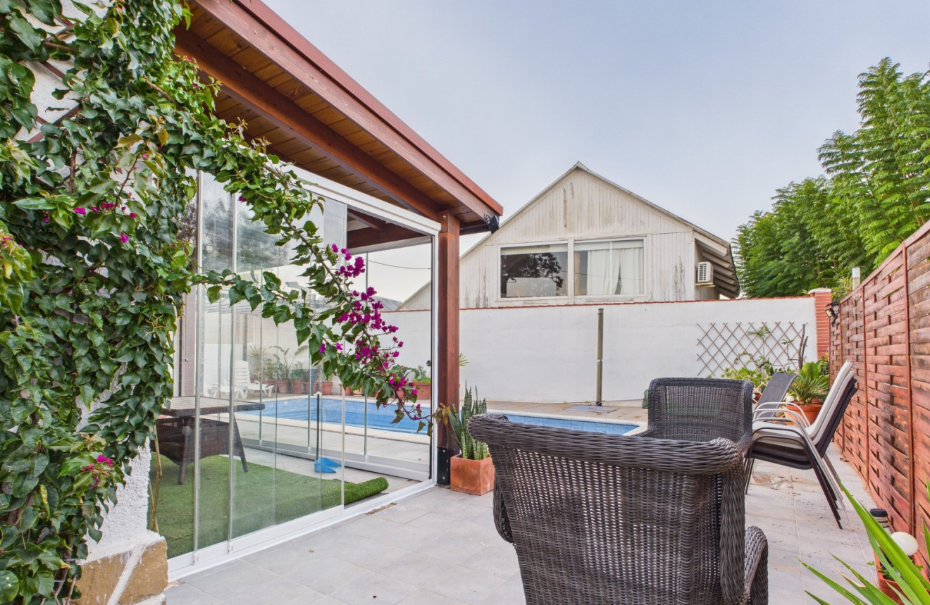 Resale - Villa - El Carmoli - El carmoli