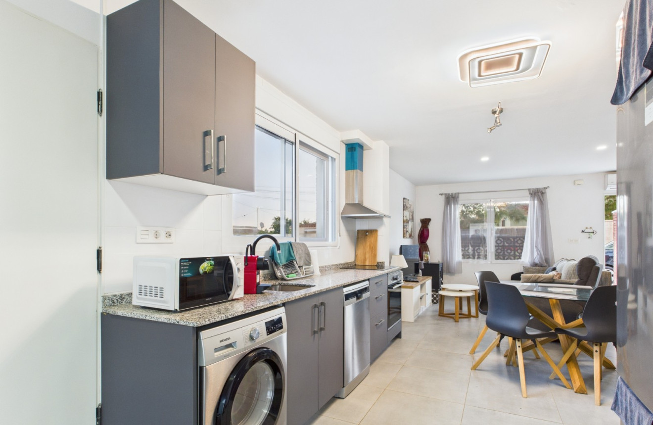 Resale - Villa - El Carmoli - El carmoli