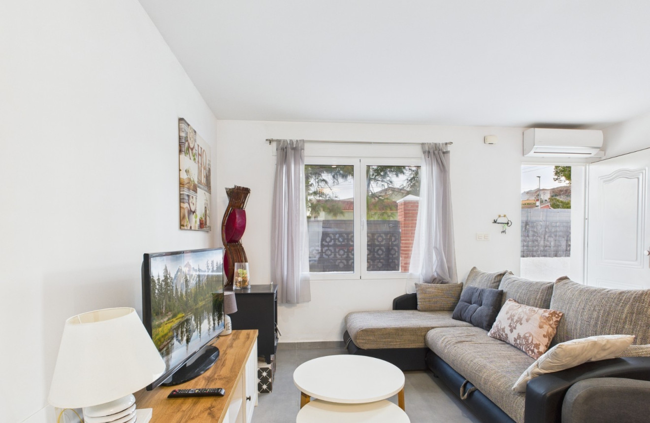 Resale - Villa - El Carmoli - El carmoli