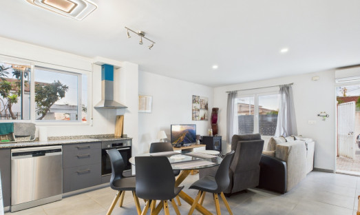 Resale - Villa - El Carmoli - El carmoli