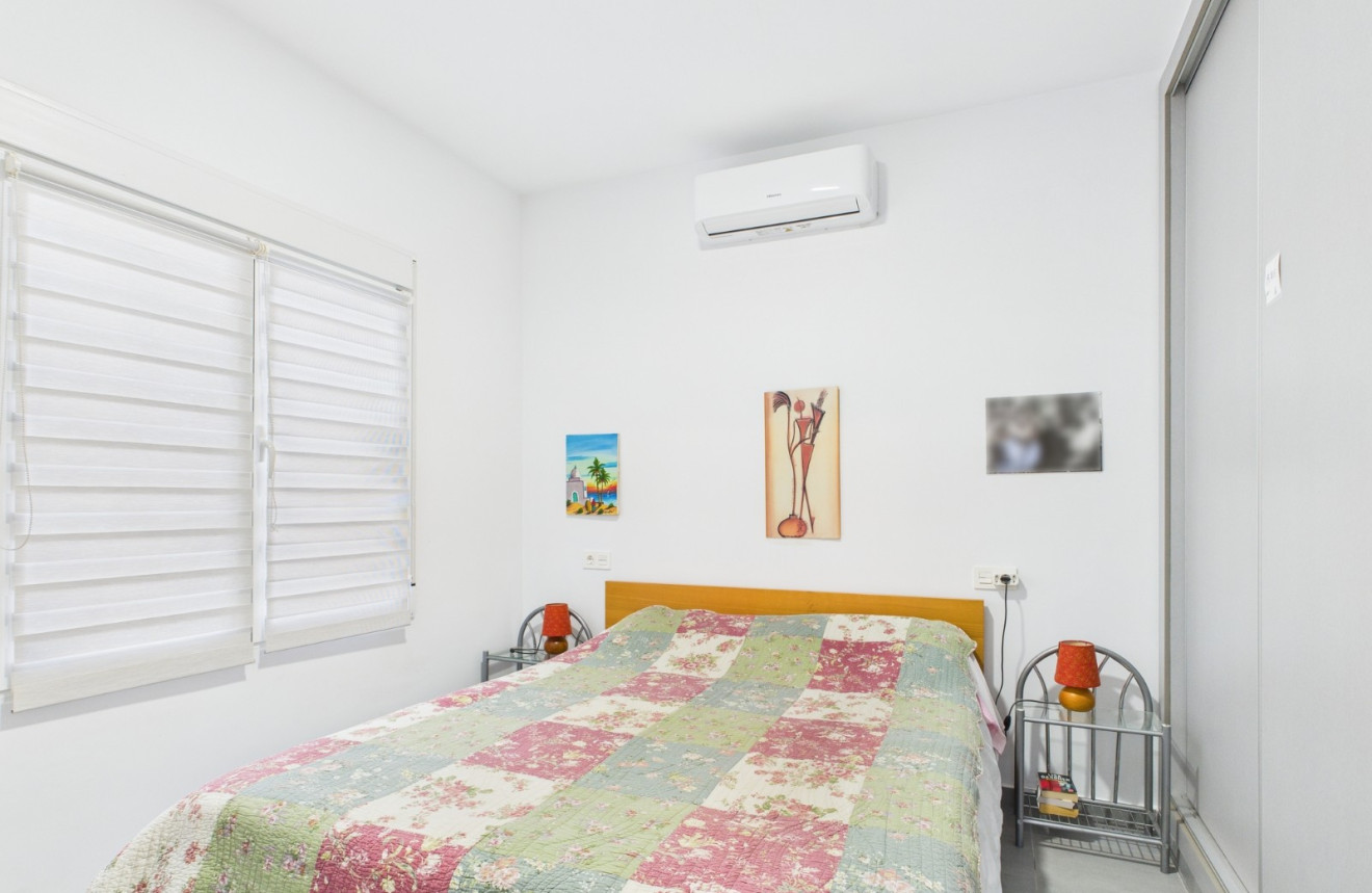 Resale - Villa - El Carmoli - El carmoli