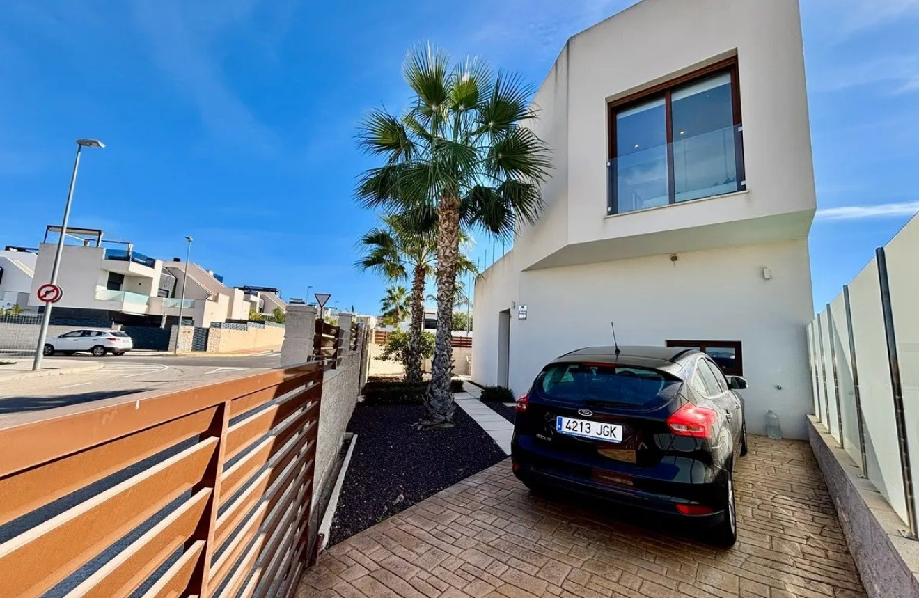 Resale - Villa - Benijofar