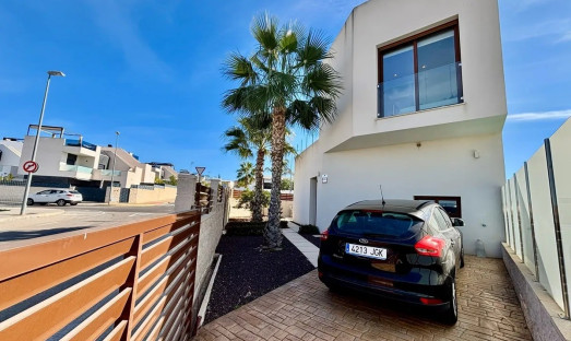 Resale - Villa - Benijofar