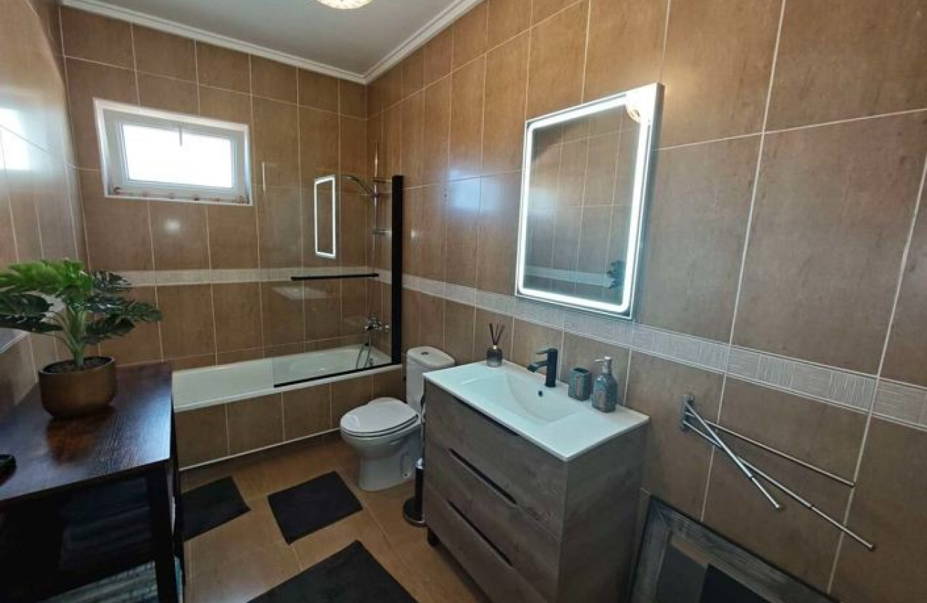 Herverkoop - Villa - Sax