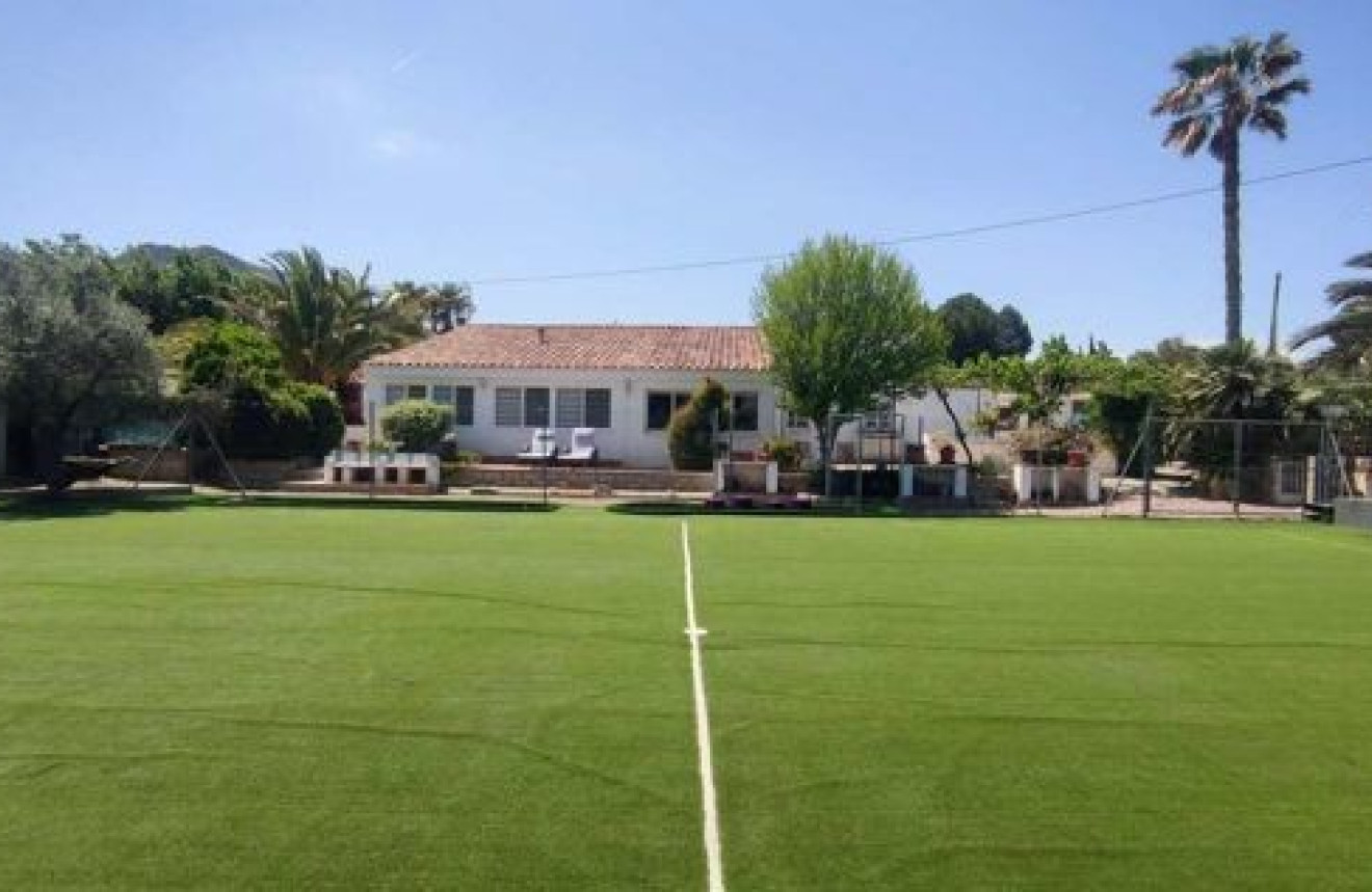 Wiederverkauf - Villa - Sax