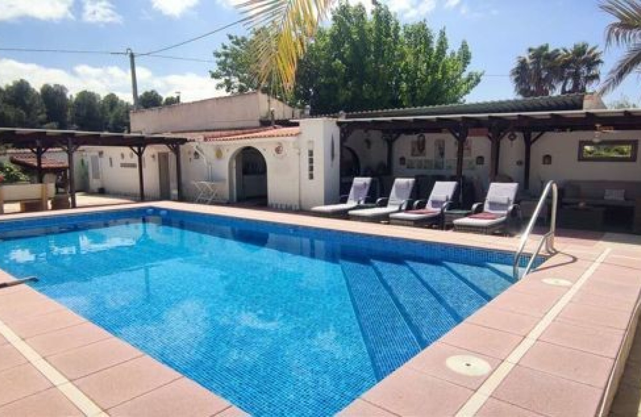 Wiederverkauf - Villa - Sax