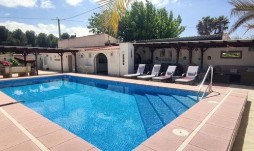 Wiederverkauf - Villa - Sax