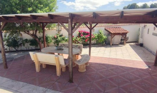 Wiederverkauf - Villa - Sax