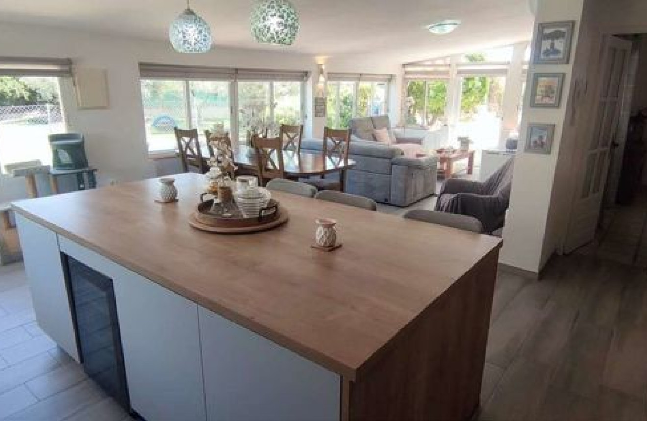 Wiederverkauf - Villa - Sax