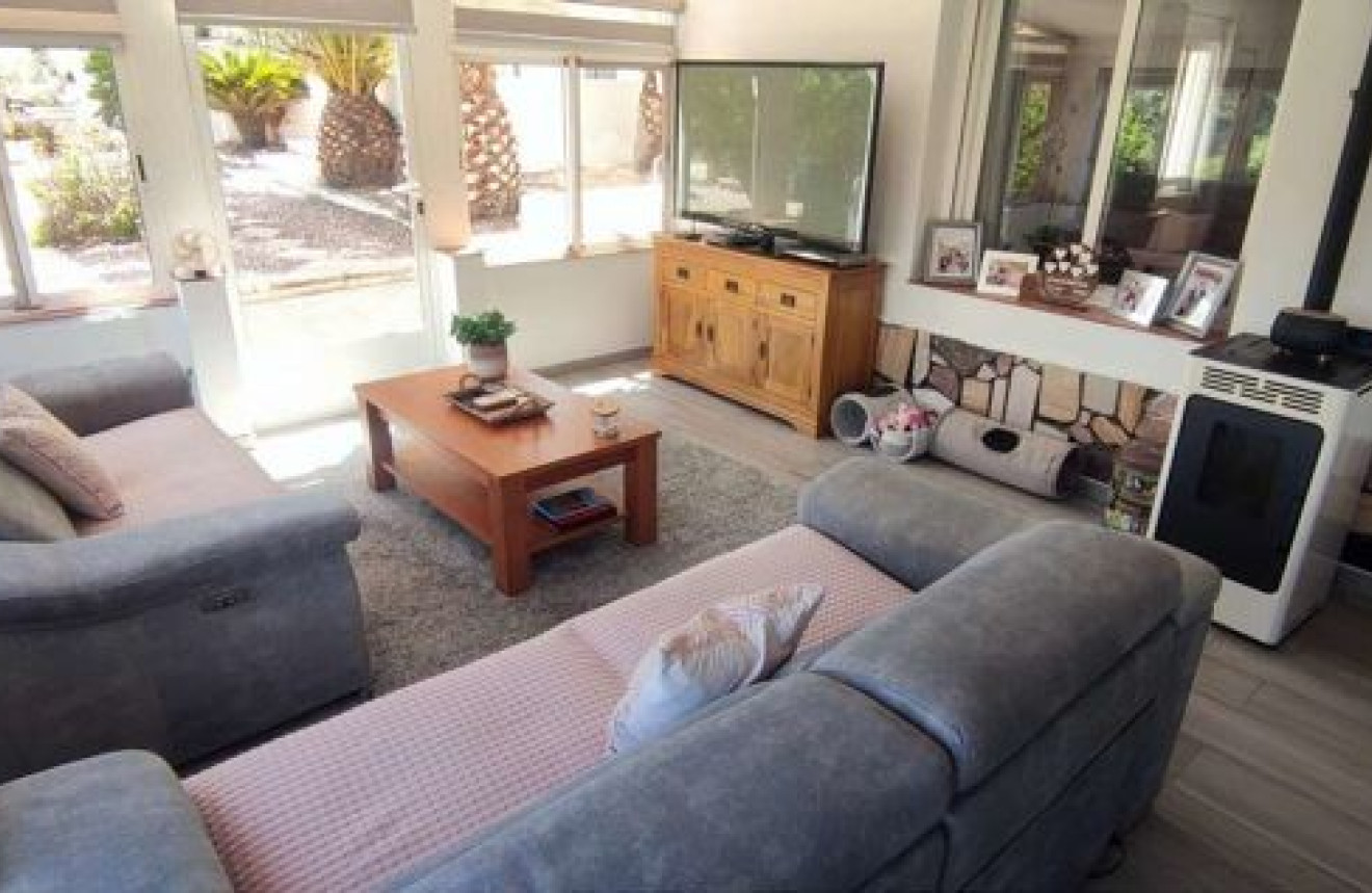 Wiederverkauf - Villa - Sax