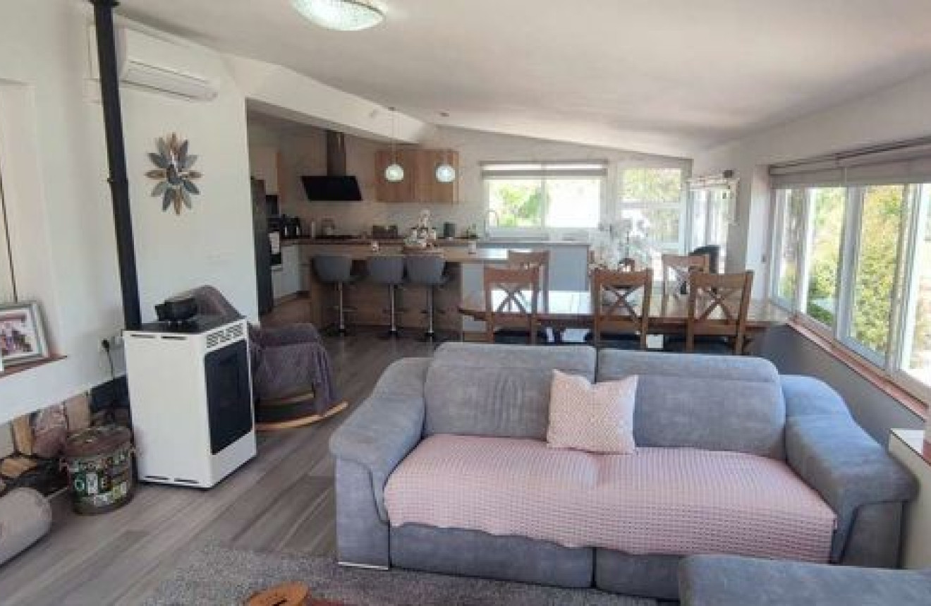 Wiederverkauf - Villa - Sax