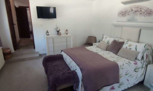 Wiederverkauf - Villa - Sax