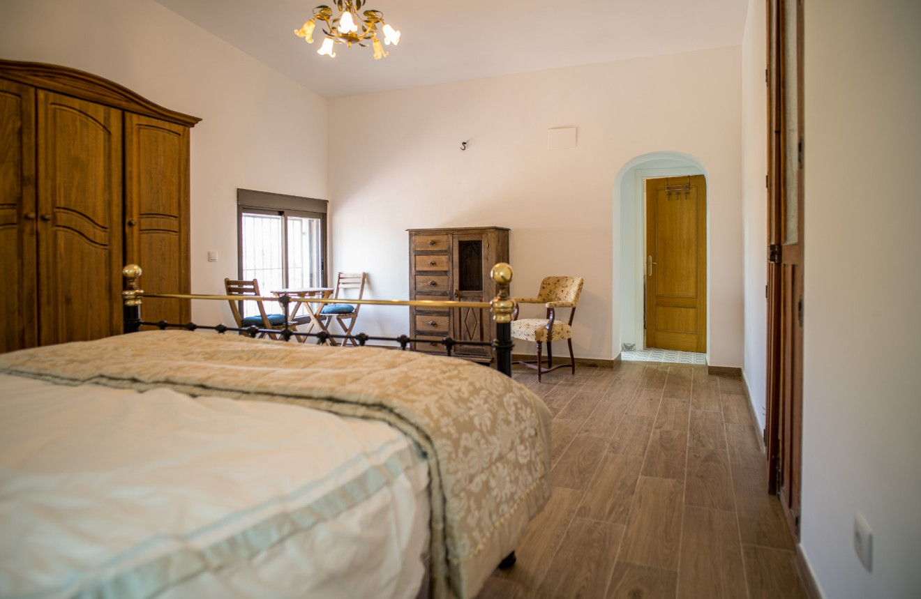 Resale - Villa - Pinoso