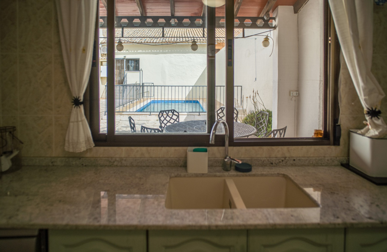 Resale - Villa - Pinoso