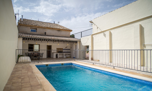 Resale - Villa - Pinoso