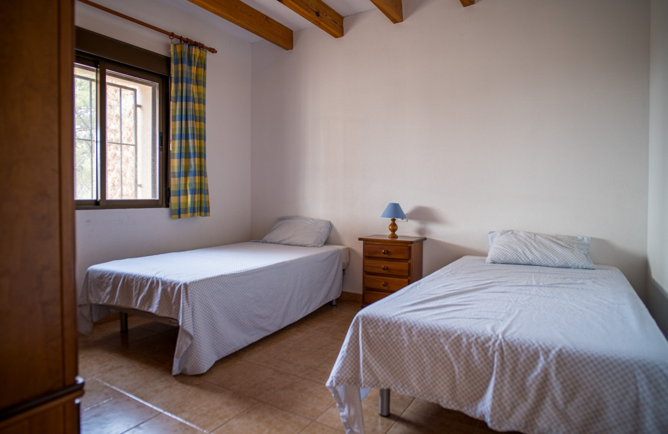 Resale - Villa - Pinoso