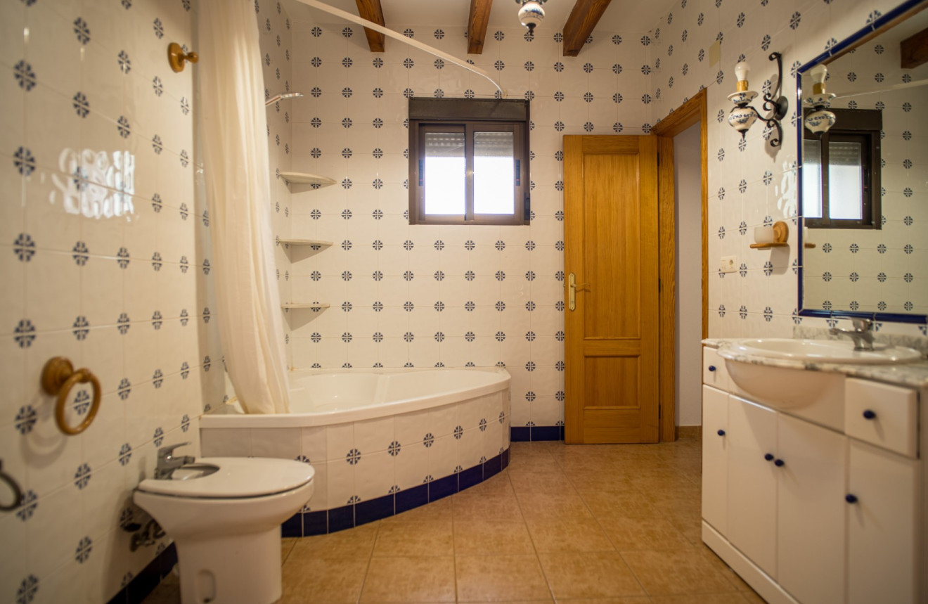 Resale - Villa - Pinoso