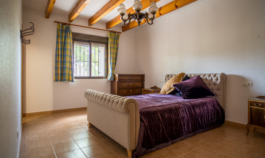 Resale - Villa - Pinoso