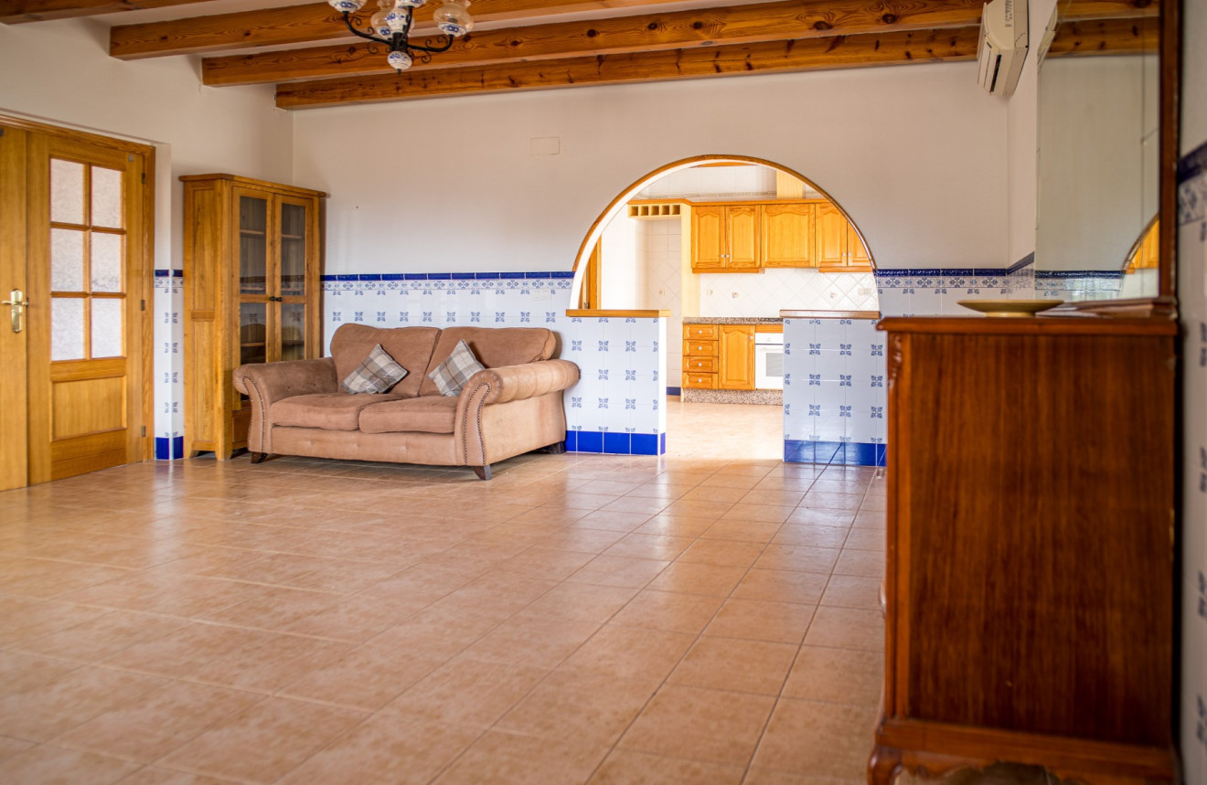 Resale - Villa - Pinoso