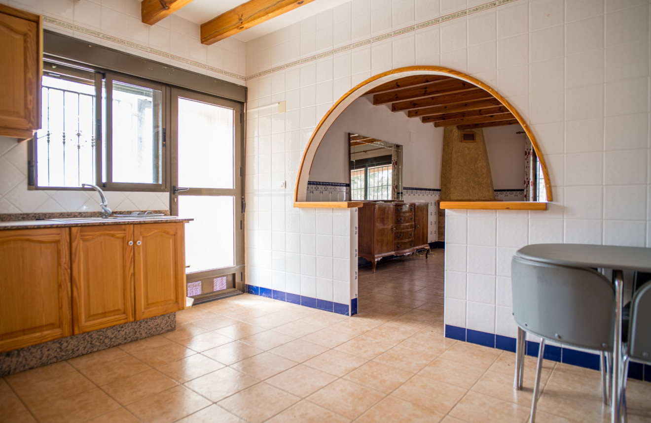 Resale - Villa - Pinoso