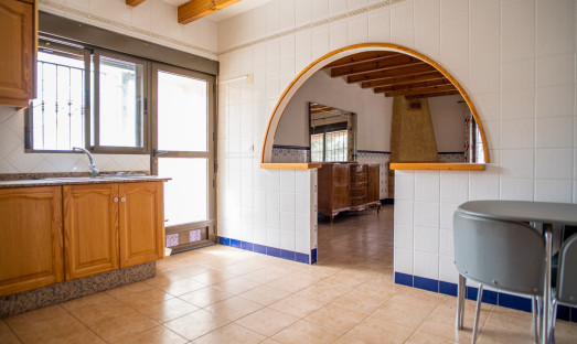 Resale - Villa - Pinoso