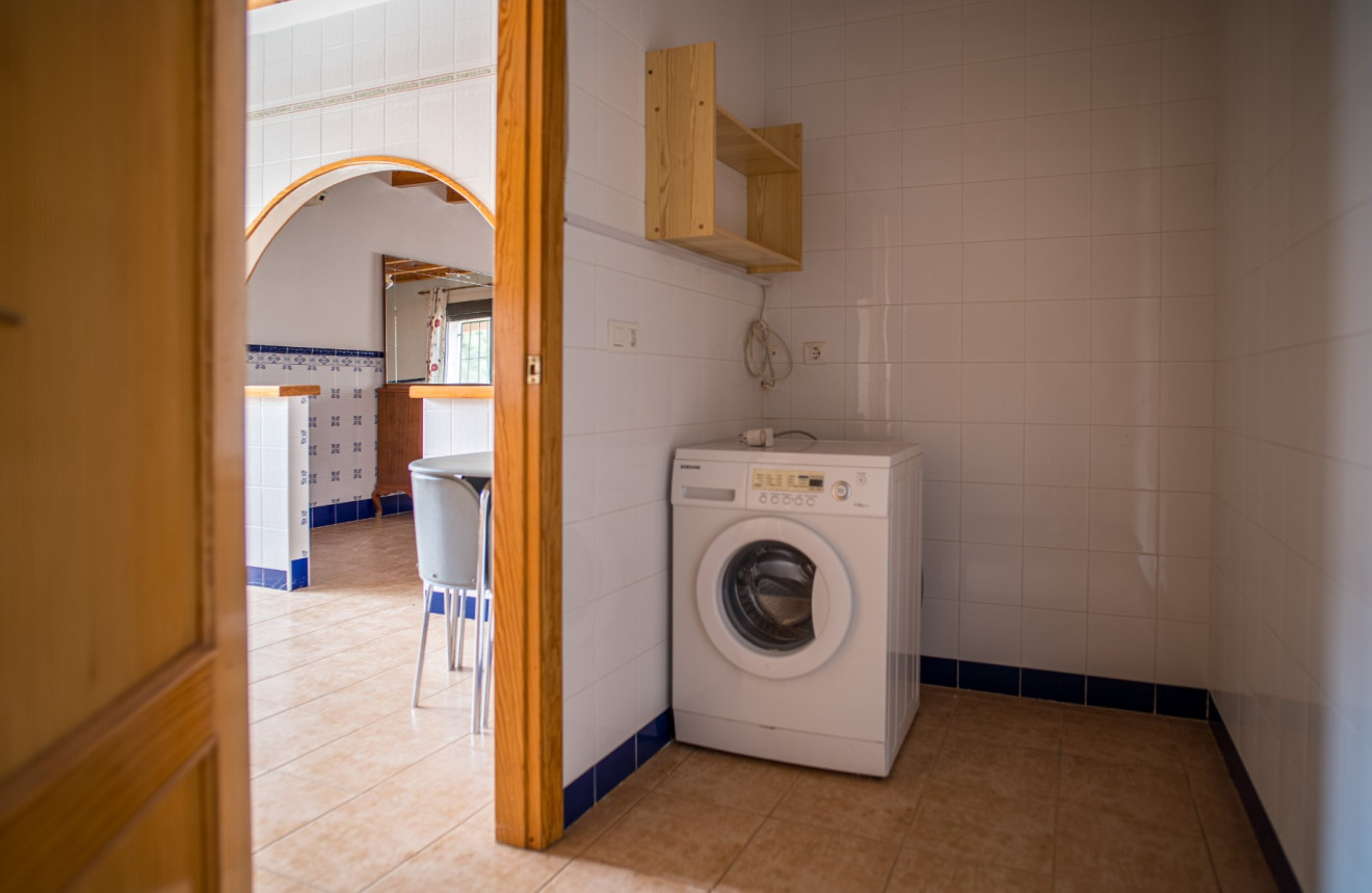 Resale - Villa - Pinoso