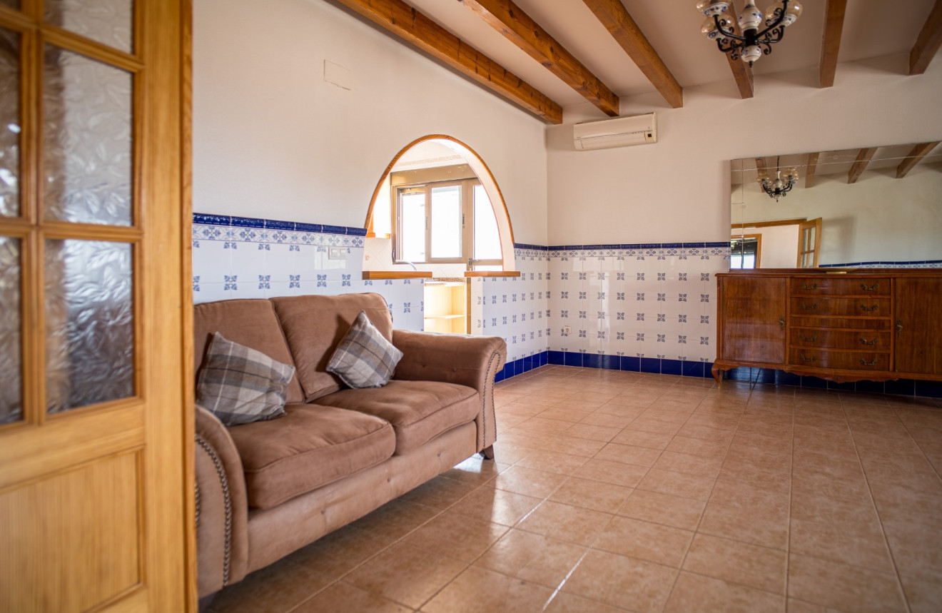 Resale - Villa - Pinoso