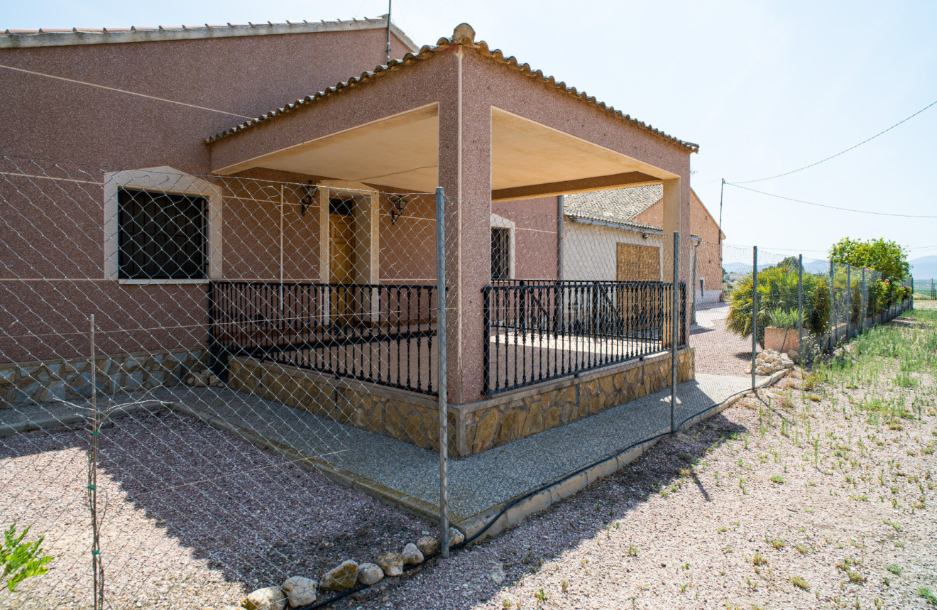 Resale - Villa - Pinoso