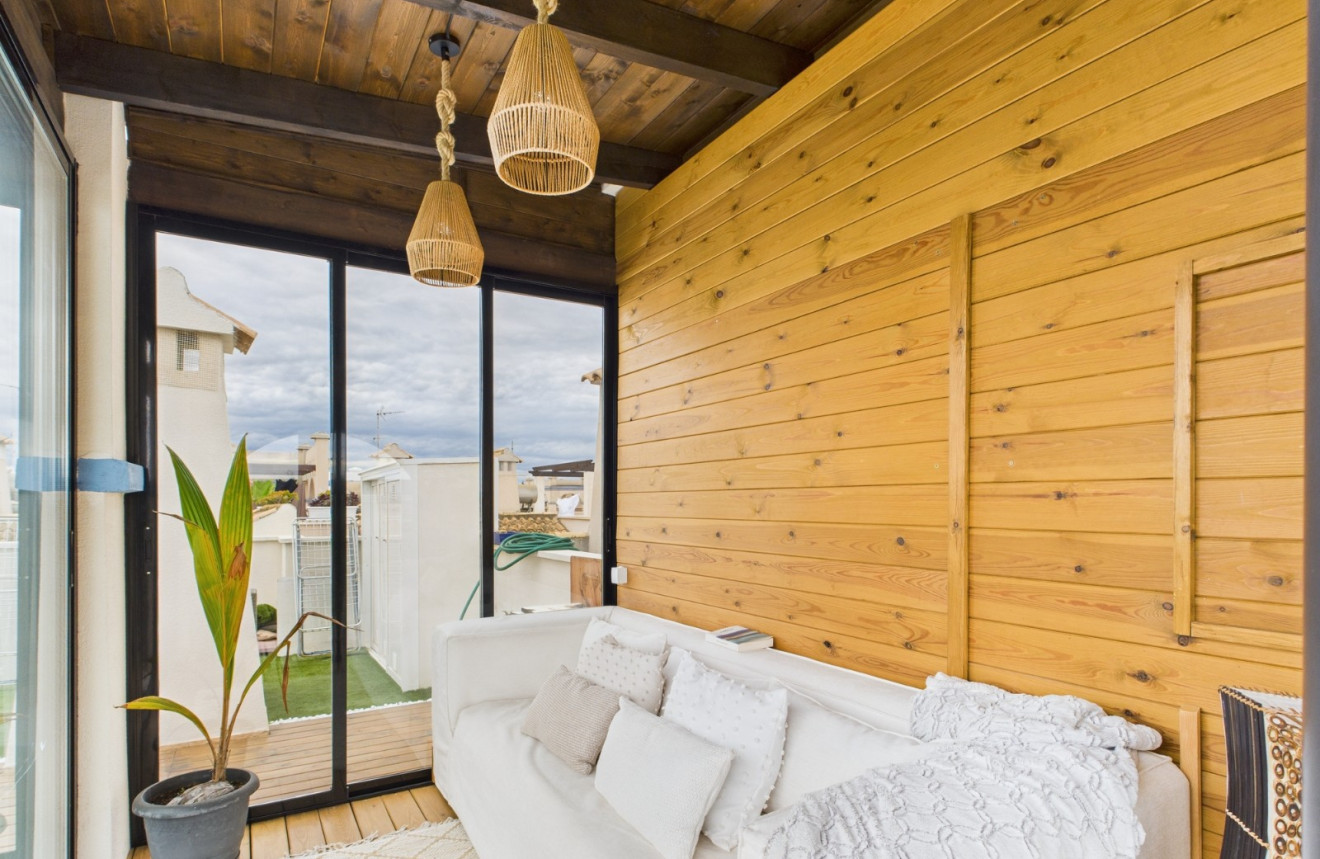 Revente - Attique - LA PUEBLA