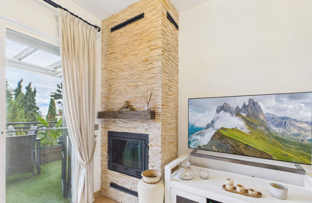 Revente - Attique - LA PUEBLA