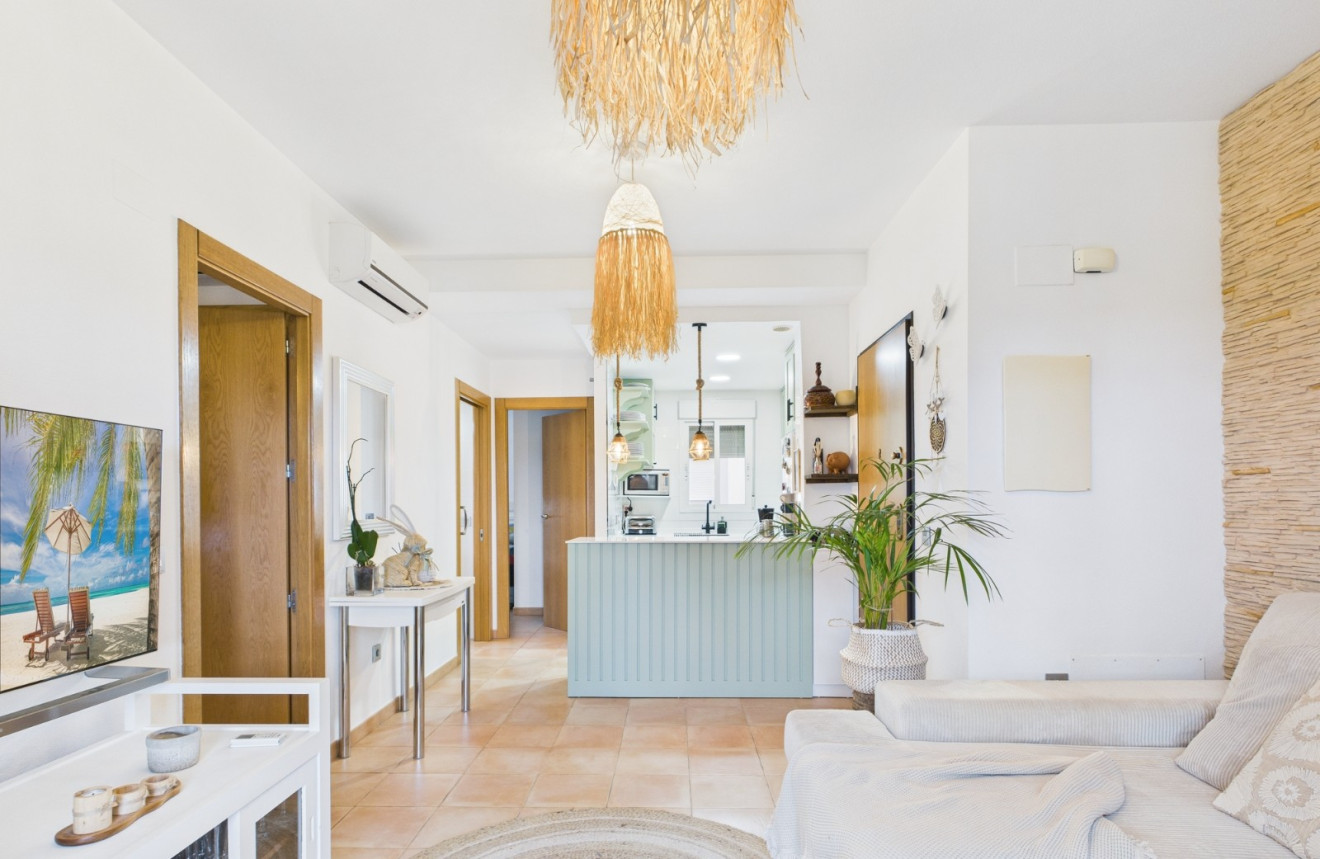 Revente - Attique - LA PUEBLA