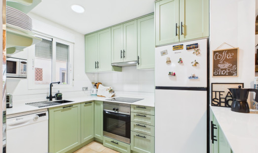 Revente - Attique - LA PUEBLA