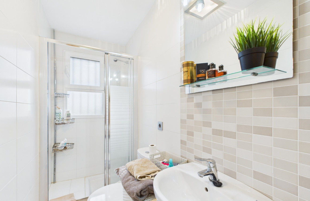 Revente - Attique - LA PUEBLA