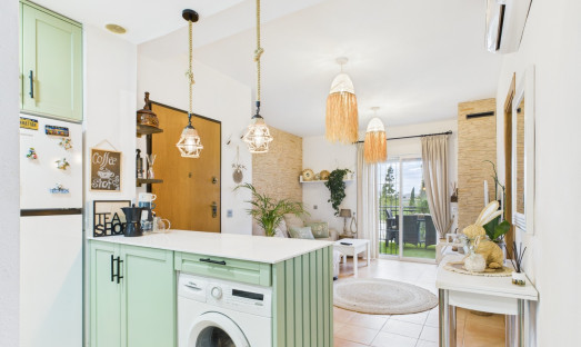 Revente - Attique - LA PUEBLA