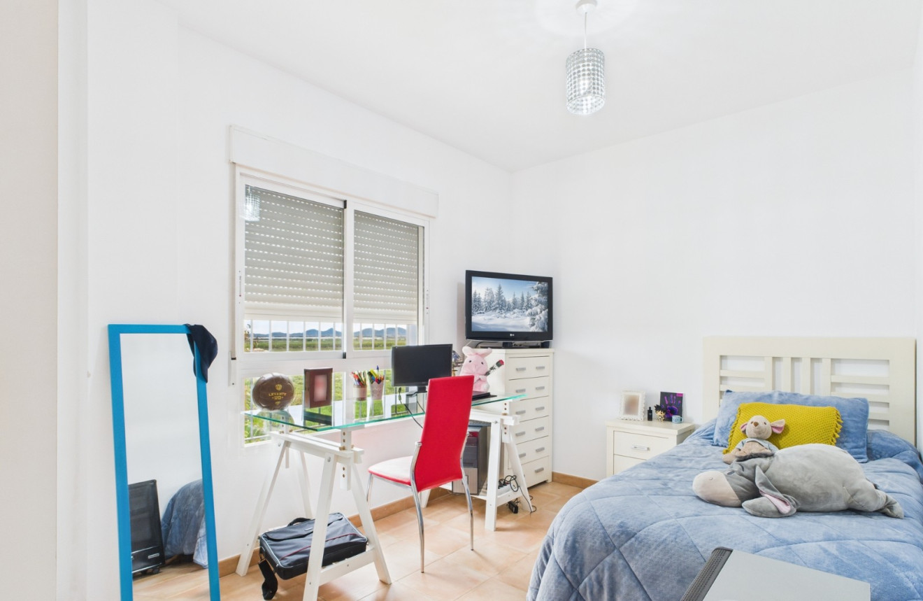 Revente - Attique - LA PUEBLA