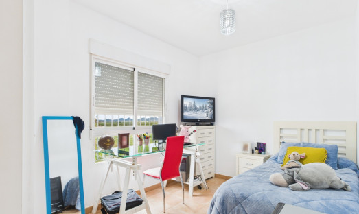 Revente - Attique - LA PUEBLA