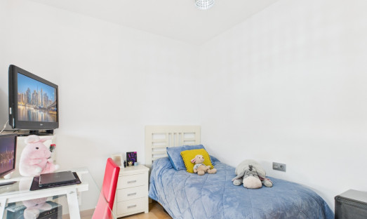 Revente - Attique - LA PUEBLA