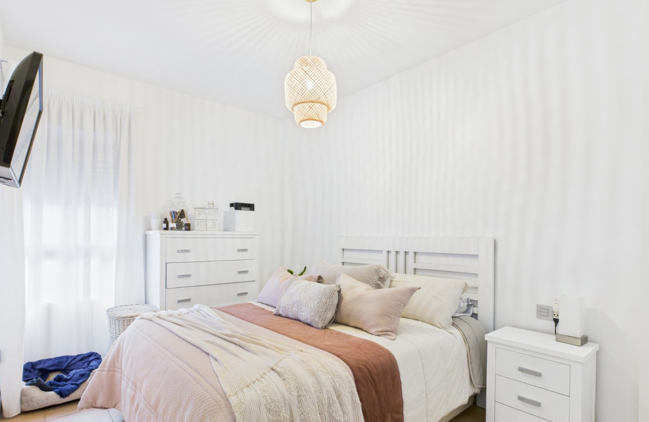 Revente - Attique - LA PUEBLA