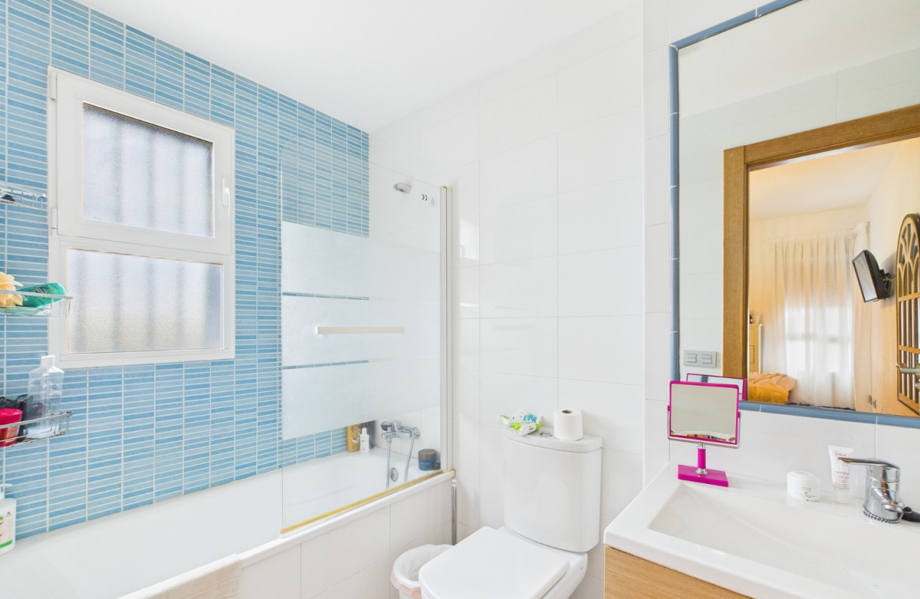 Revente - Attique - LA PUEBLA