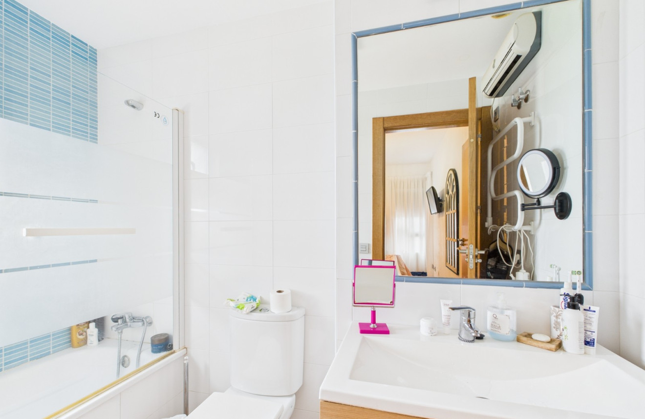 Revente - Attique - LA PUEBLA