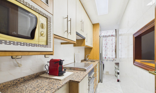 Wiederverkauf - Apartment - 