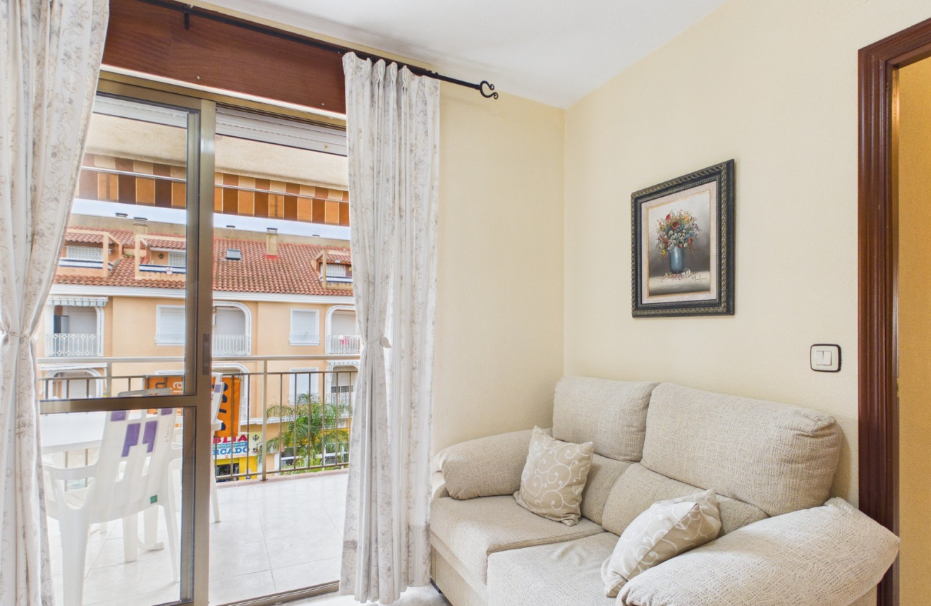 Wiederverkauf - Apartment - 