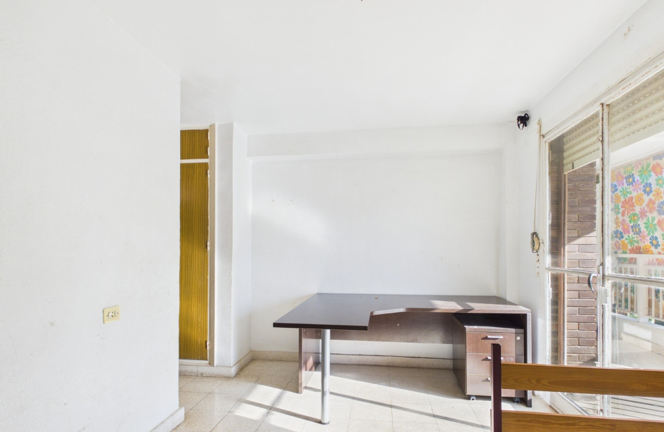 Wiederverkauf - Apartment - 