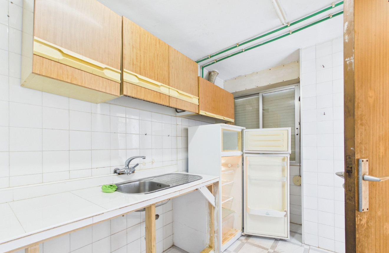 Wiederverkauf - Apartment - 