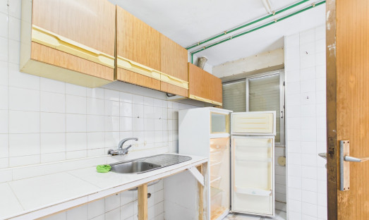 Wiederverkauf - Apartment - 