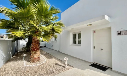 Resale - Villa - Benijofar