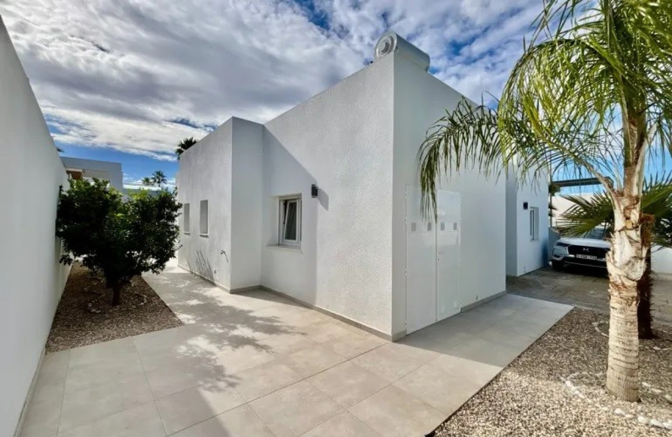 Resale - Villa - Benijofar