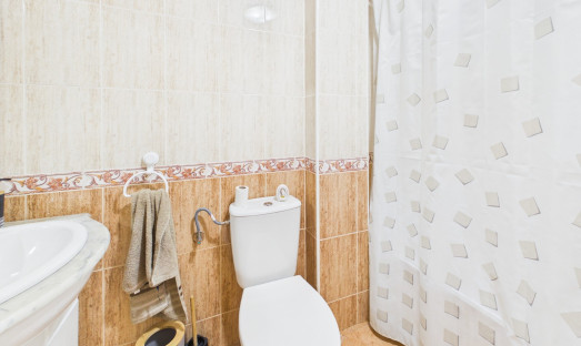 Wiederverkauf - Apartment - 