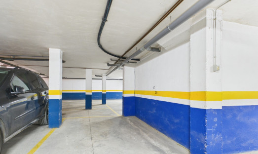 Wiederverkauf - Apartment - 