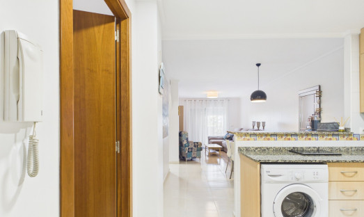 Wiederverkauf - Apartment - 